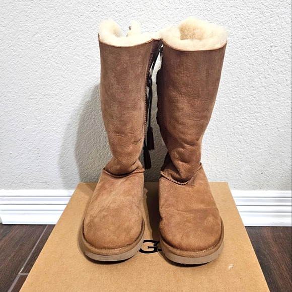UGG W Kristabelle Tall Lace Up Suede Leather/Sheepskin Boots Chestnut Women's 9 - Picture 3 of 6